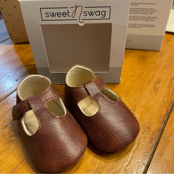 Sweet N Swag Brown baby Shoes size 2 - Picture 4 of 5